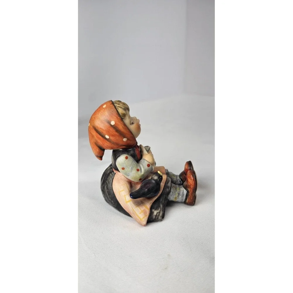 Vintage Goebel Hummel Happy Pastime #69‎ TMK-3 W. Germany Girl Bird Figurine